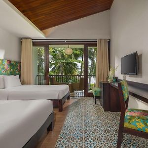 Twin Deluxe River View Room